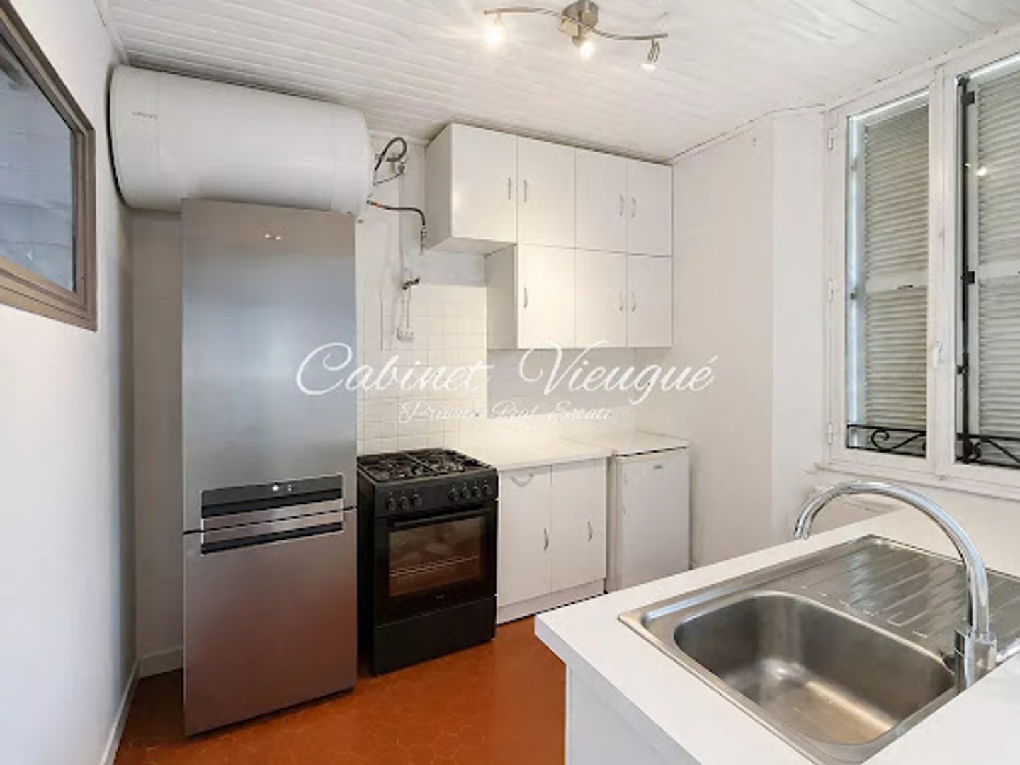 Immeuble à vendre - 168m2 - La Garde-Freinet (83680)