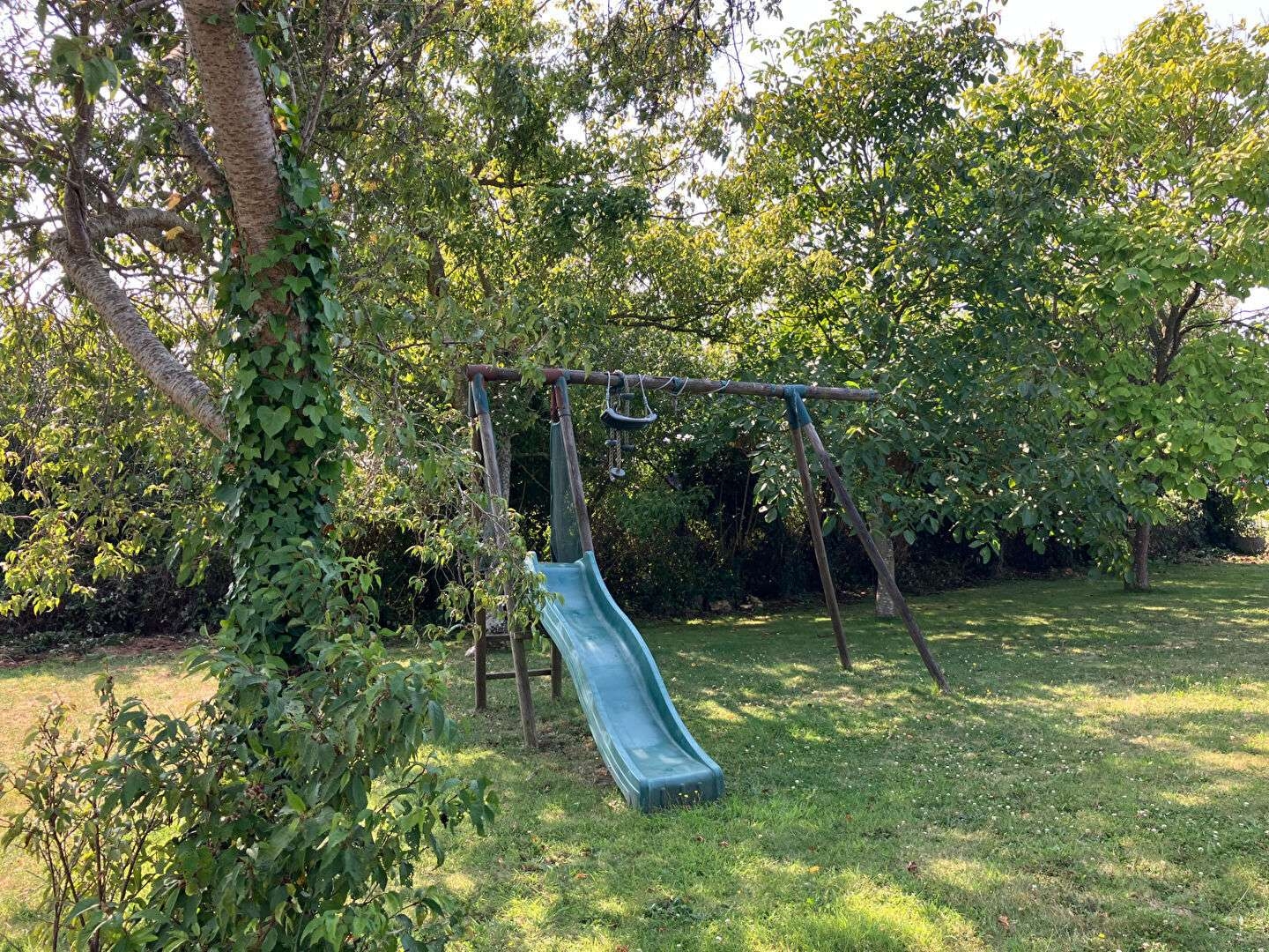 Terrain 1000 m²