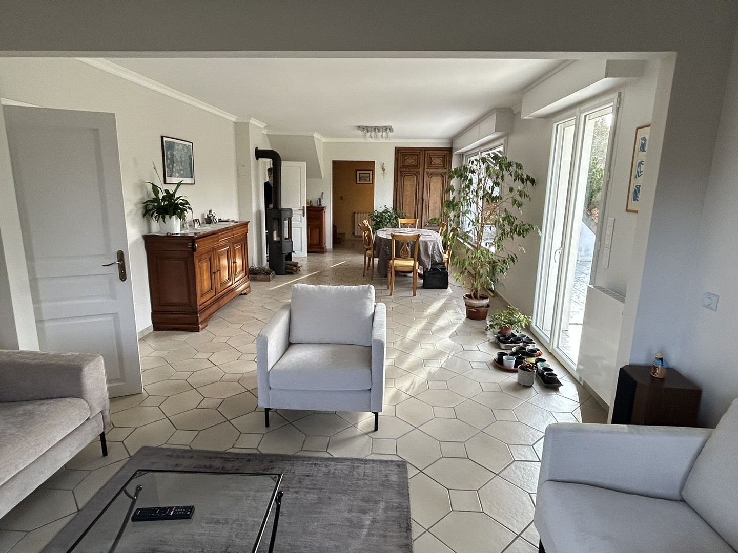 RARE! En secteur très convoité de Saint Amand les eaux, venez découvrir ce pavillon semi-plain-pied.