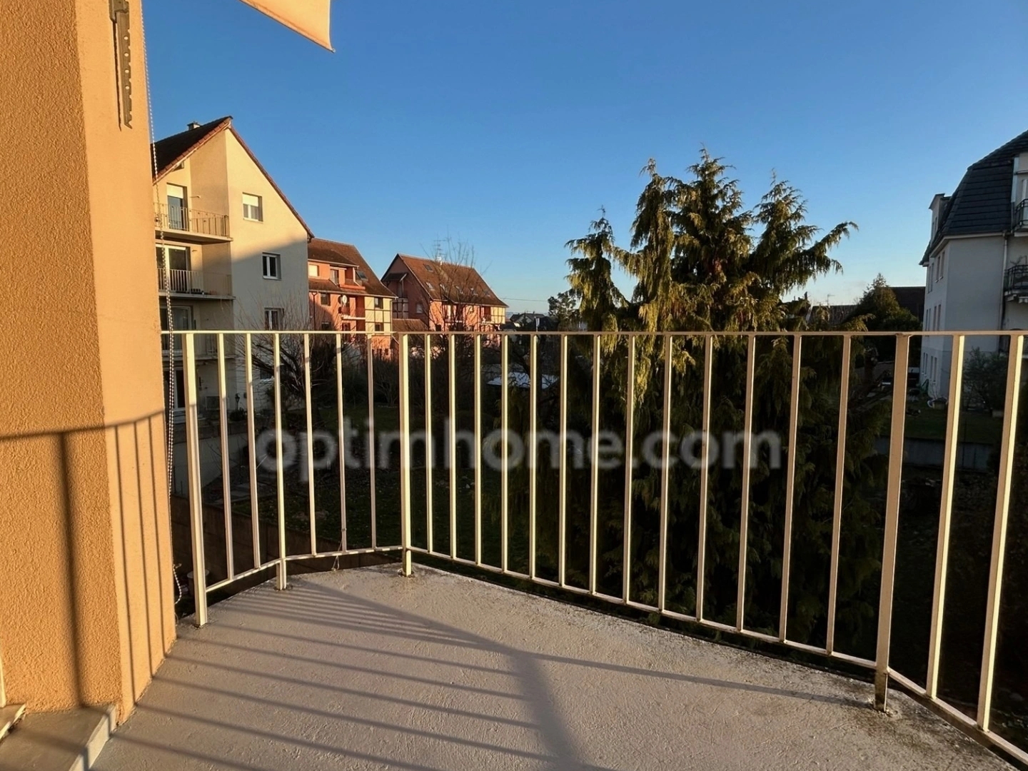 Appartement à vendre - 2 pièces - 52m2 - Village-Neuf (68128)