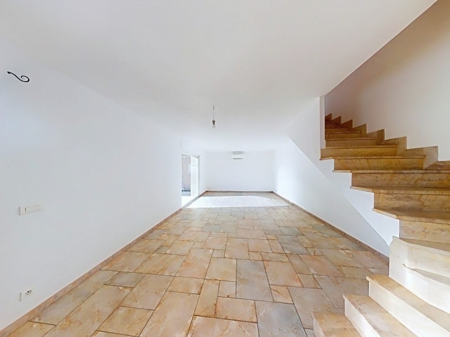 Appartement à vendre - 4 pièces - 94m2 - Sommières (30250)