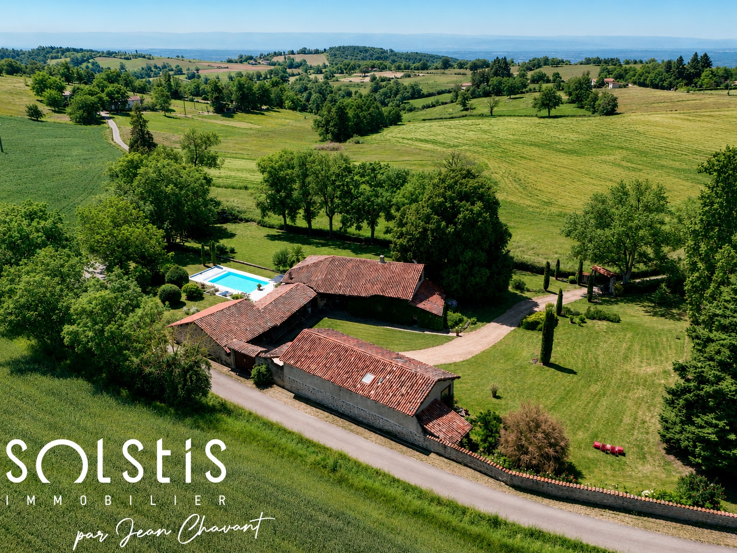 RARE - Corps de ferme de 257 m2 au coeur d'un parc de 5875 m2