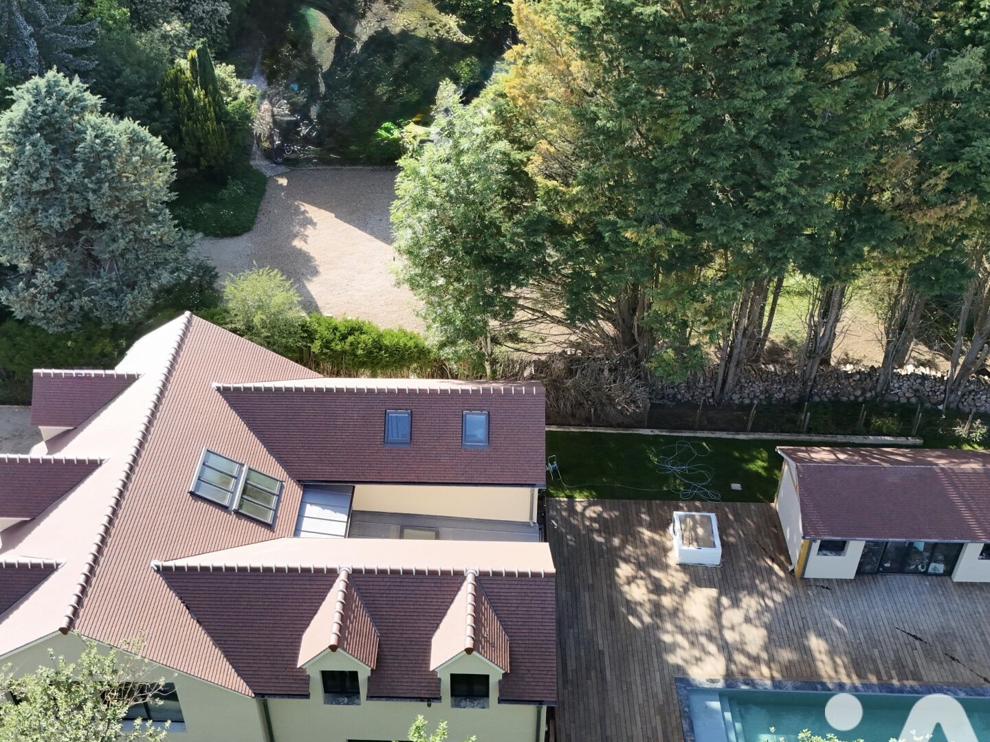 Maison 12 pièces 360 m²