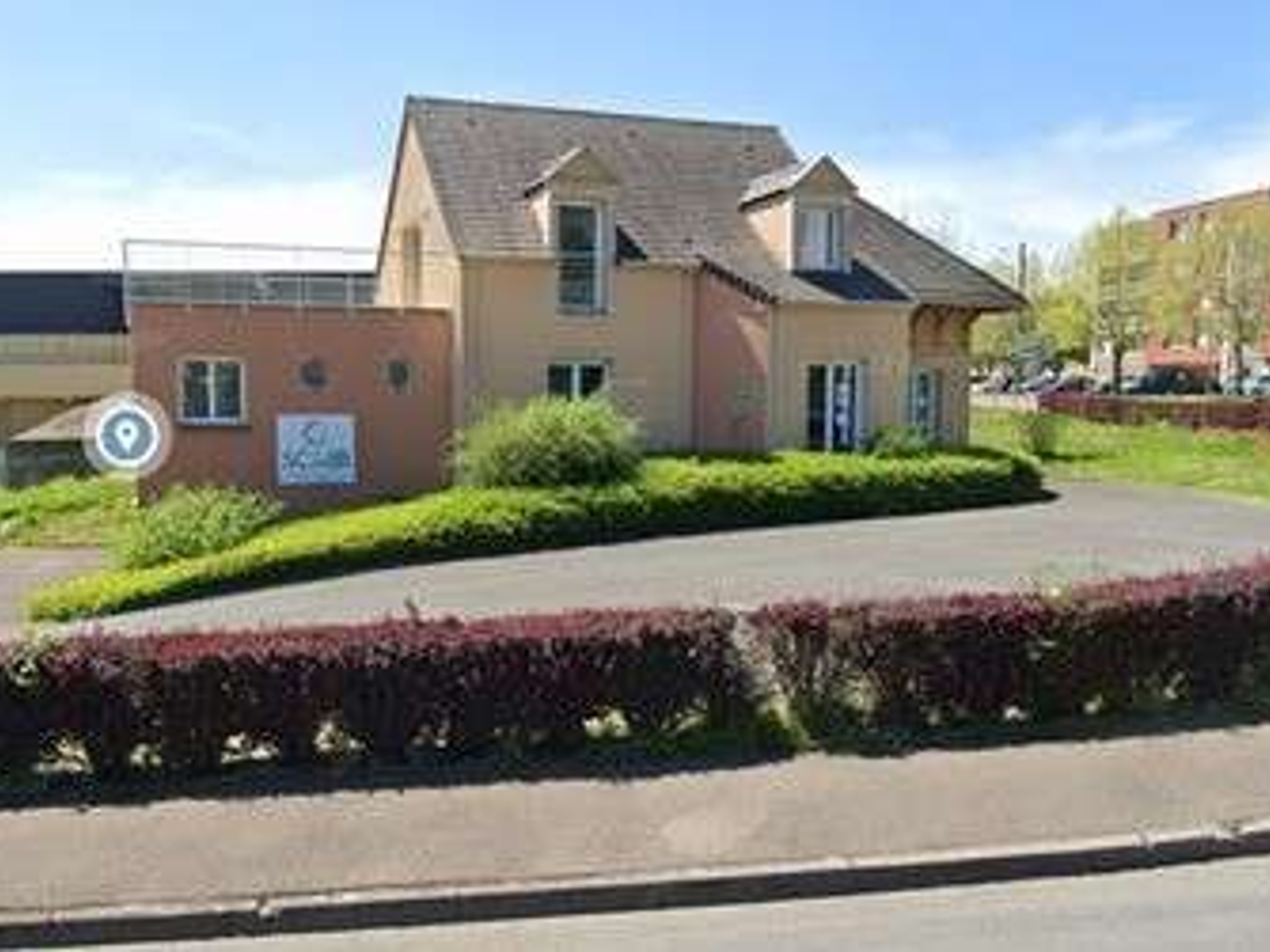 A vendre bureaux 300m² à Montceau-les-Mines