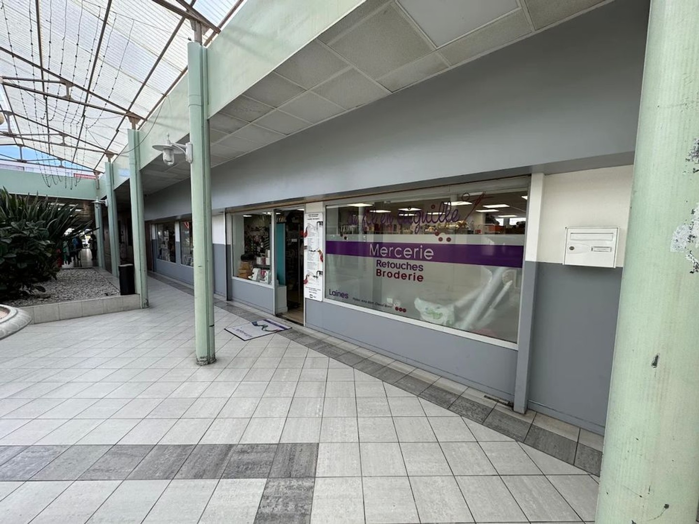 À vendre ? Fonds de commerce Mercerie ? 60 000 €