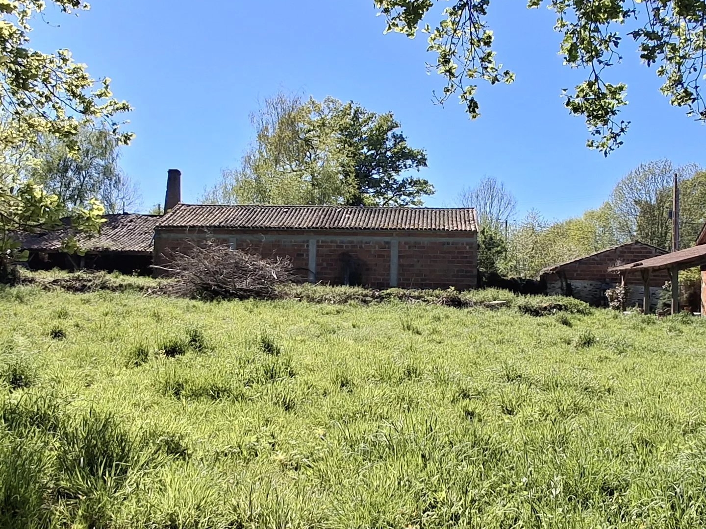 Maison à vendre - 9 pièces - 193m2 - Val-D'oire-Et-Gar... (87320)