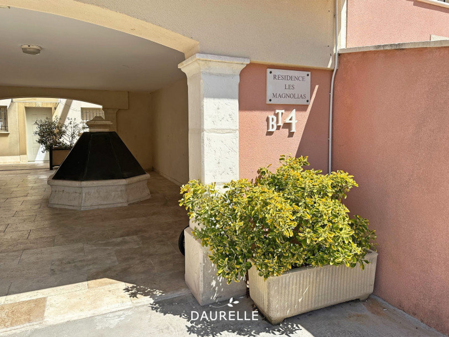 Appartement T4 en duplex 72 m2 hab + terrasse de 18 m2 et de