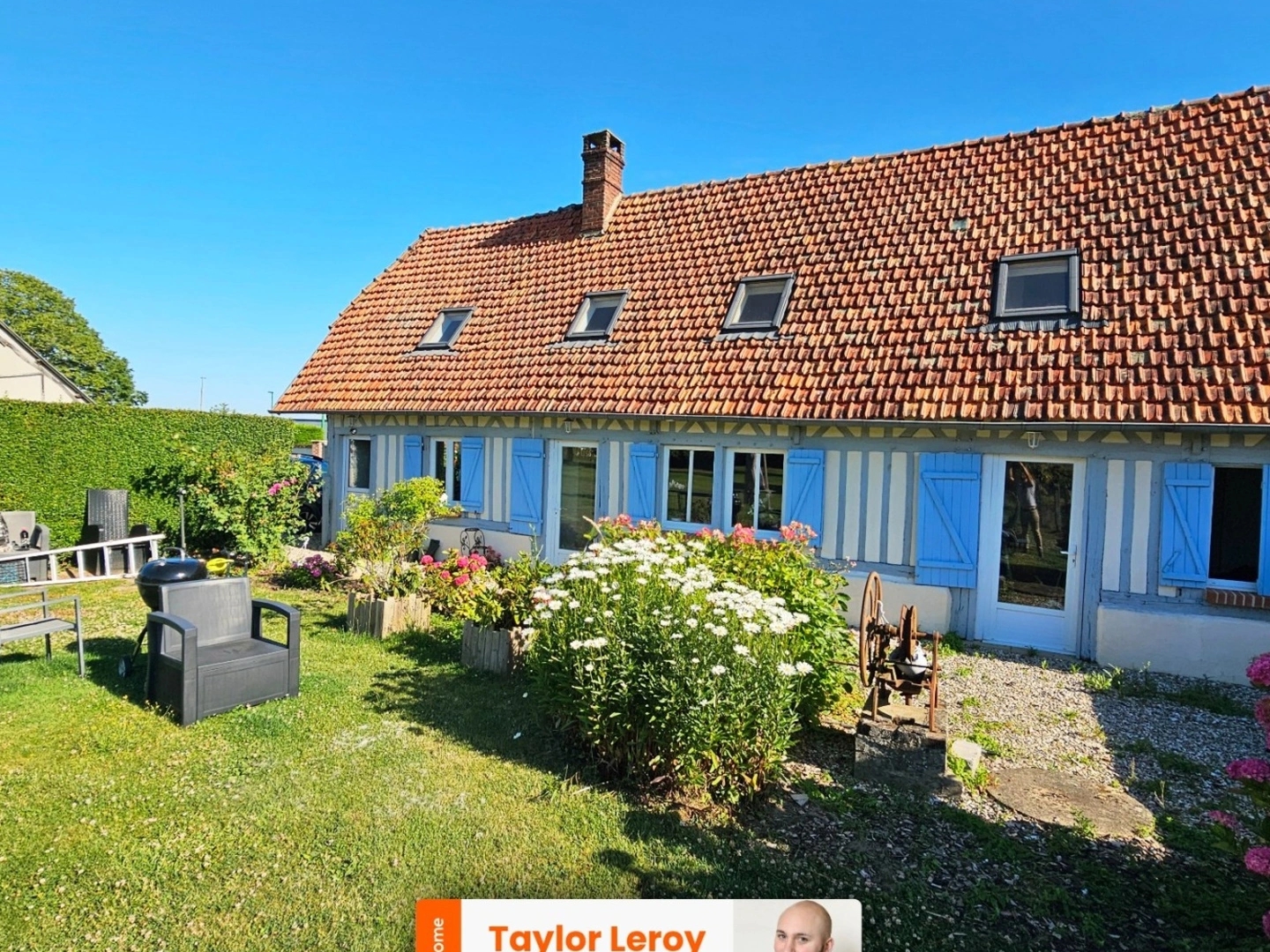 🏡 Maison familiale de 110 m² sur un terrain de 2 700 m² 🌳