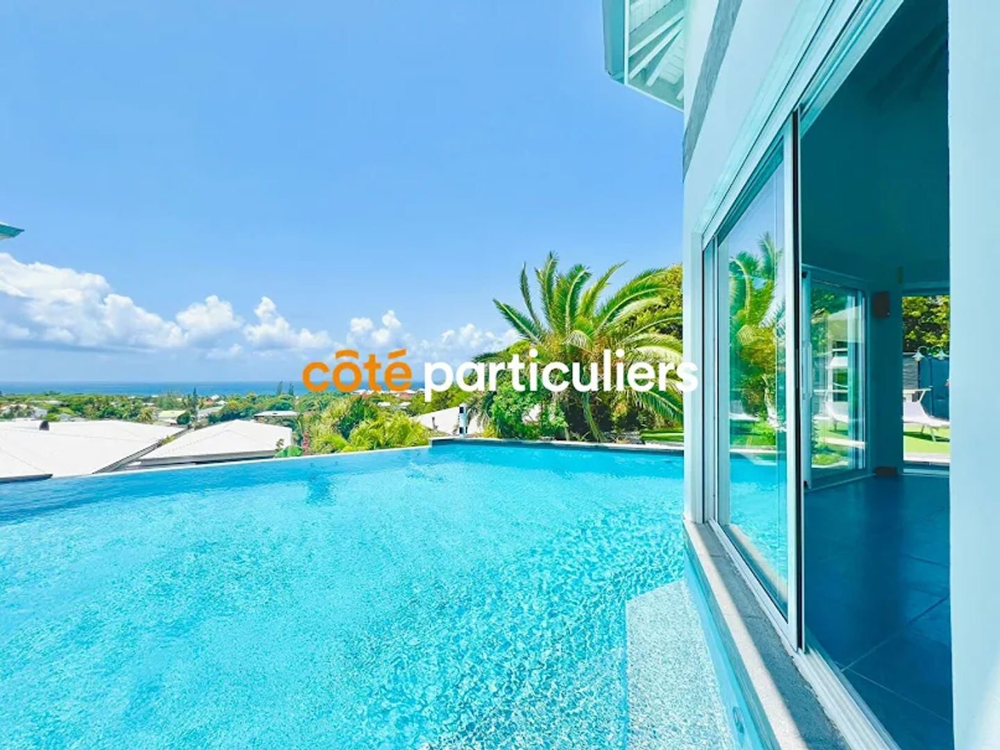 Maison à vendre - 14 pièces - 433m2 - Saint-François (97118)