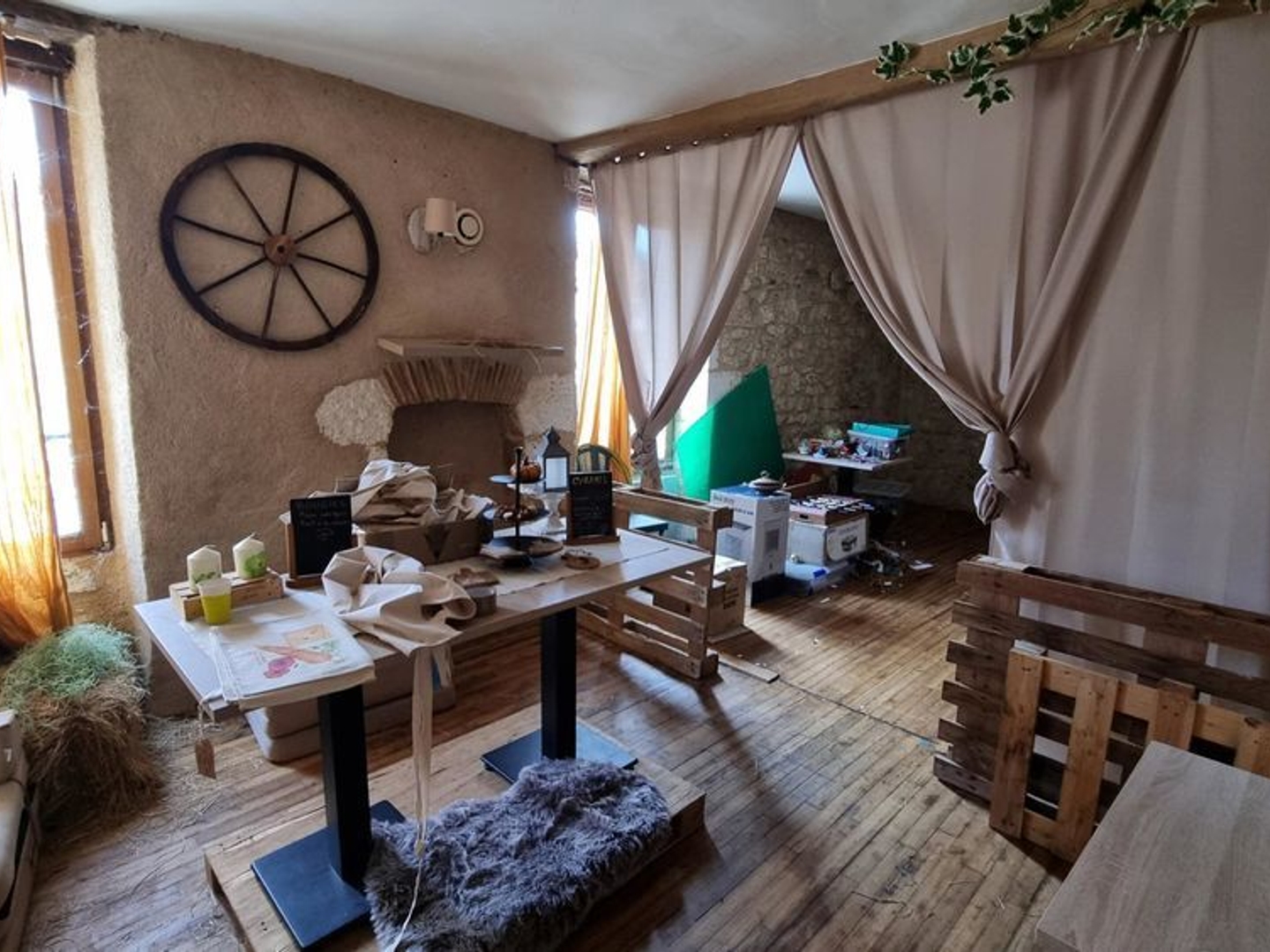Immeuble à vendre - 4 pièces - 80m2 - Saint-Pardoux-La-... (24470)