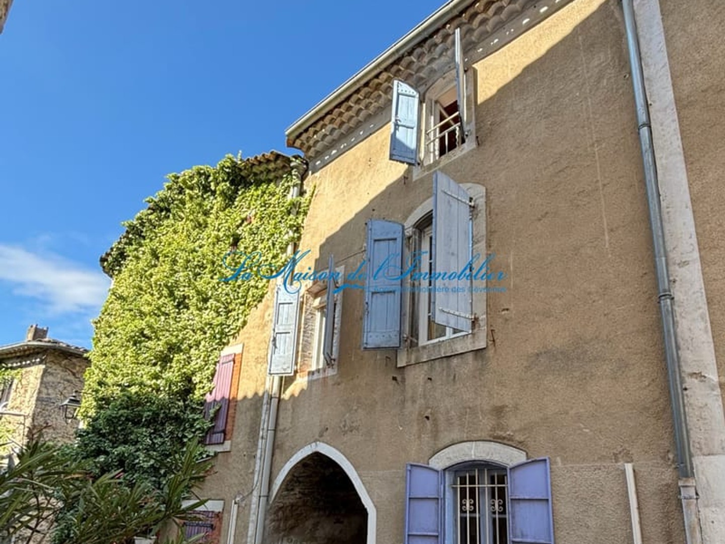 Entre anduze et St Hippolyte du fort, charmante maison de village en pierre avec jardin