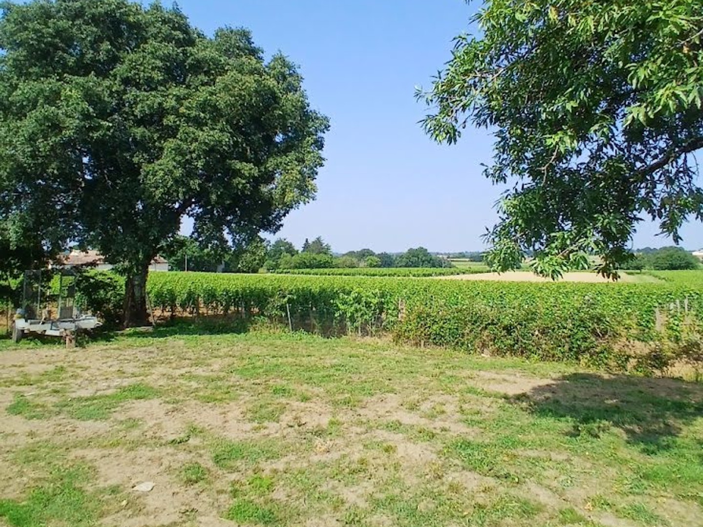 Terrain 700 m²