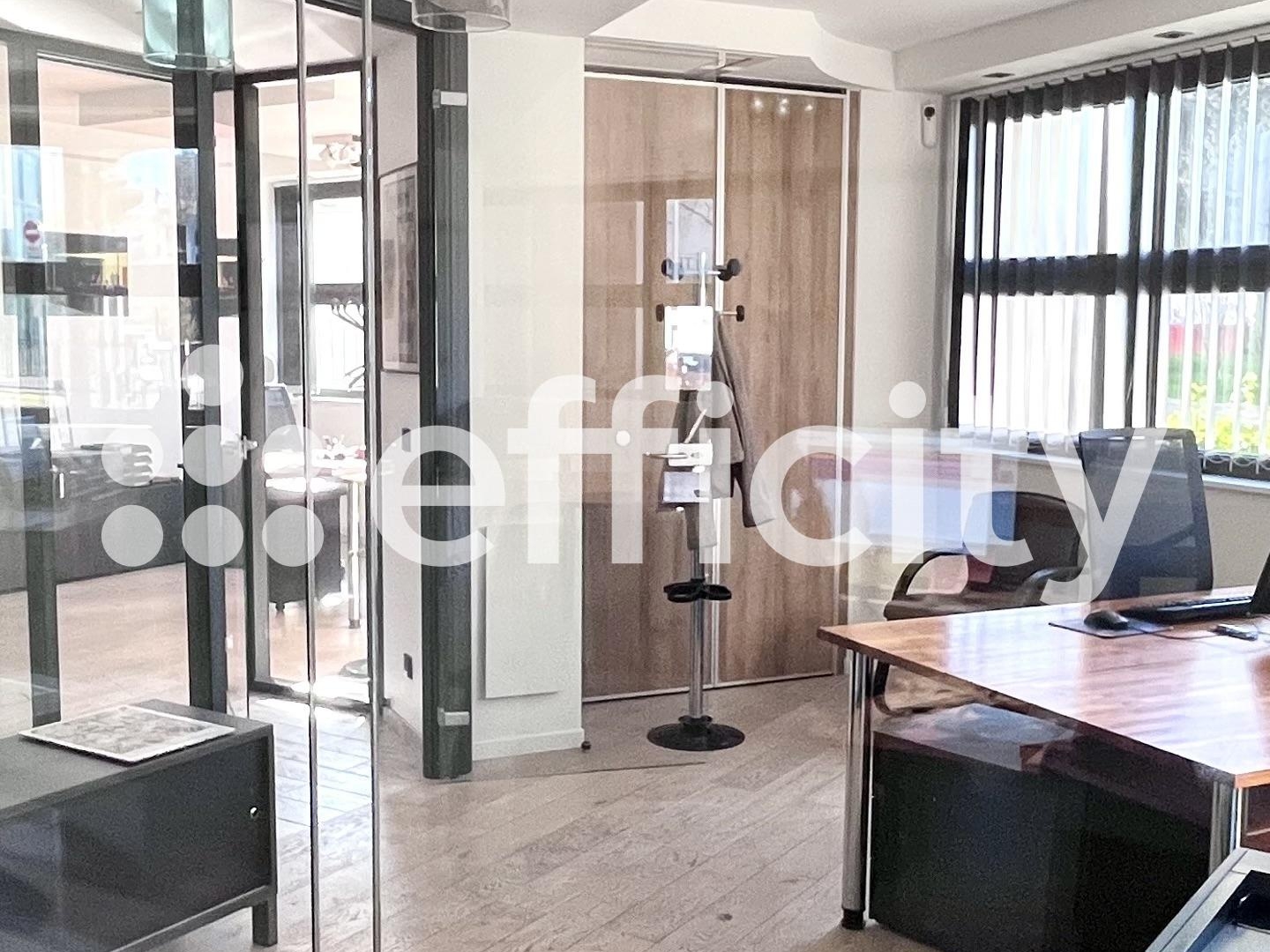 Bureaux 3 pièces 80 m²