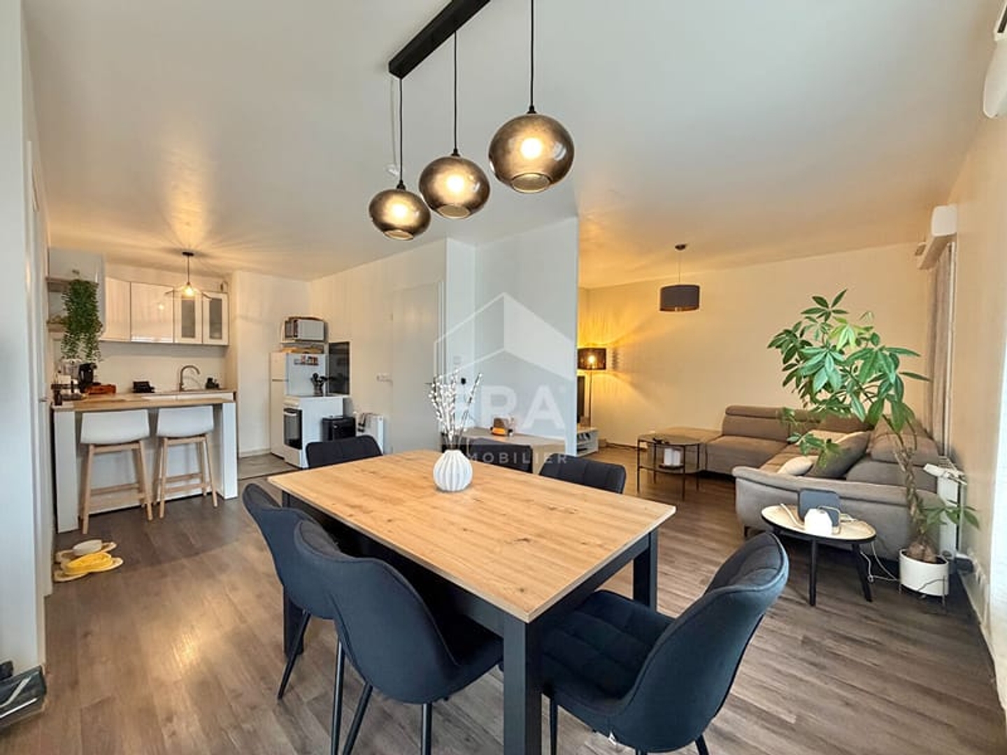 Appartement à vendre - 2 pièces - 52m2 - Saint-Fargeau-Pon... (77310)