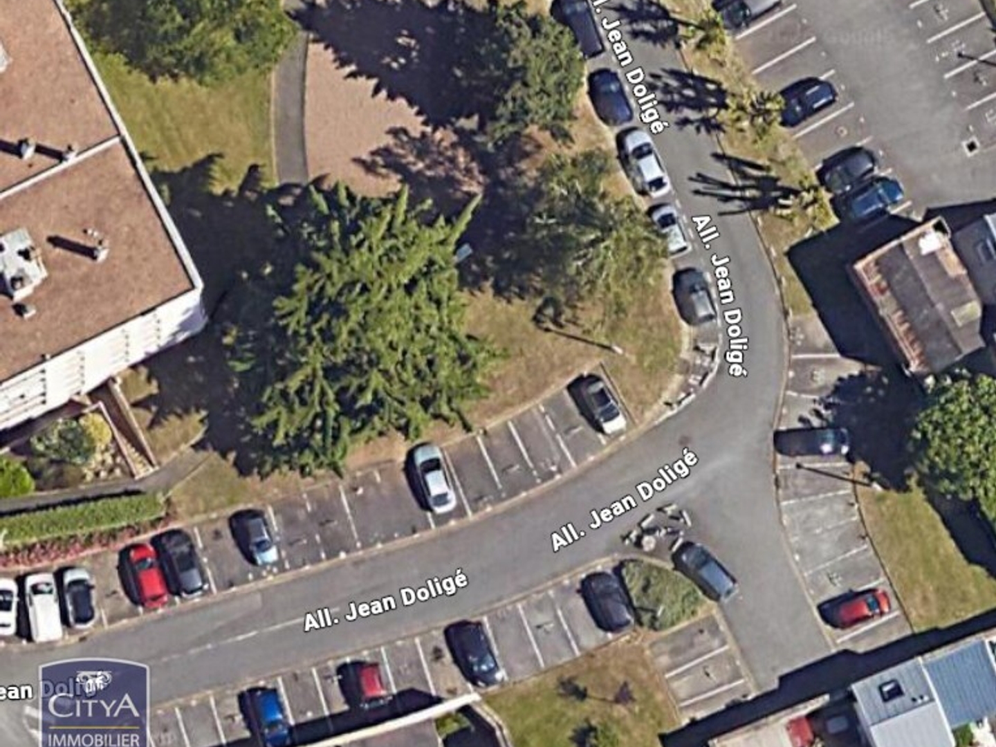 Parking / garage / box à vendre - 12m2 - Le Mans (72000)