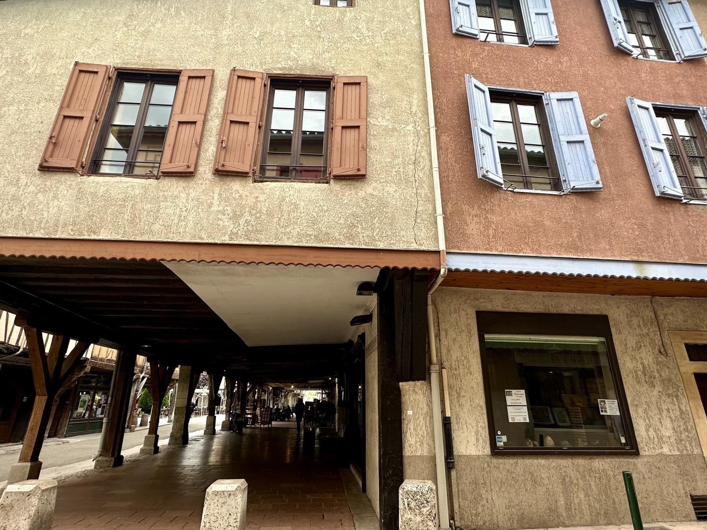 Ensemble immobilier avec activité commerciale - Coeur de Mirepoix