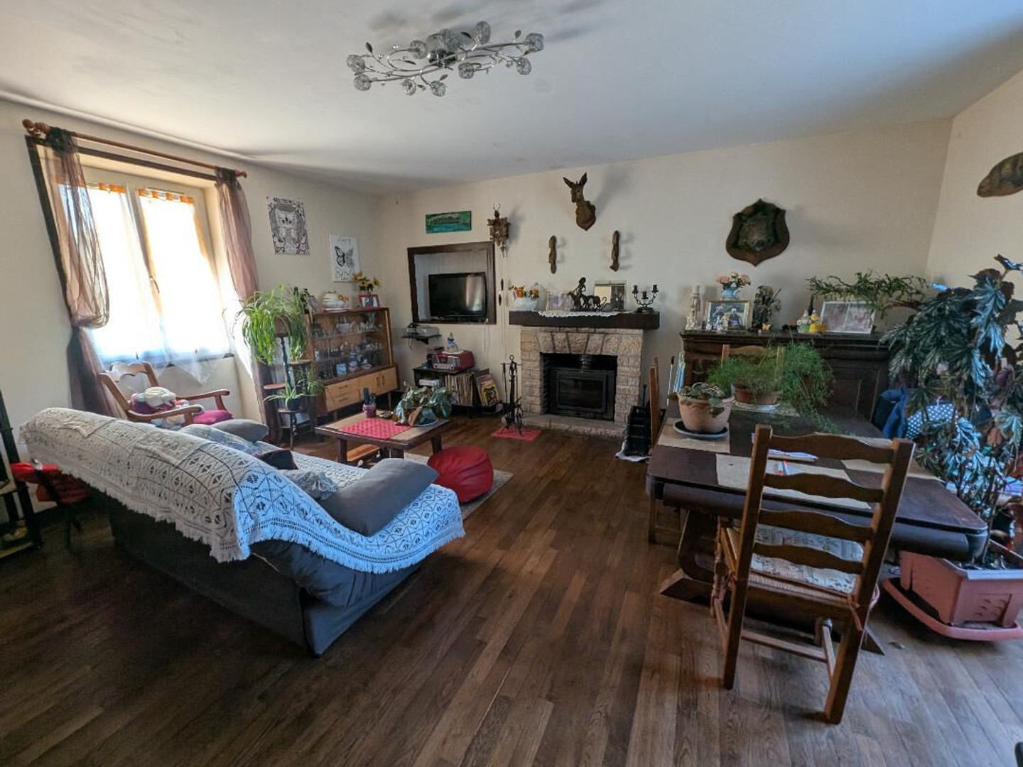 Ancien corps de ferme avec 5000M2 de terrain
