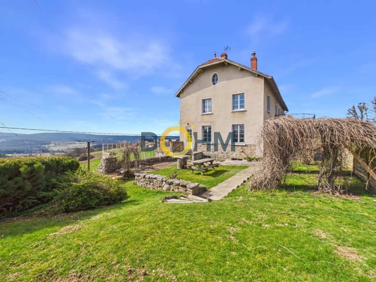 ENSEMBLE IMMOBILIER AVEC DEUX HABITATIONS 316 M2 HABITABLE