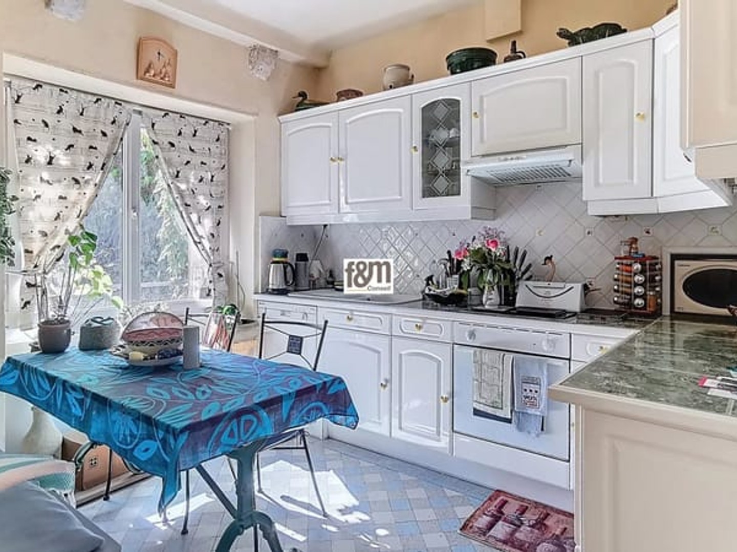 SUEVRES - Viager occupé maison ancienne 240 m² 10 pièces