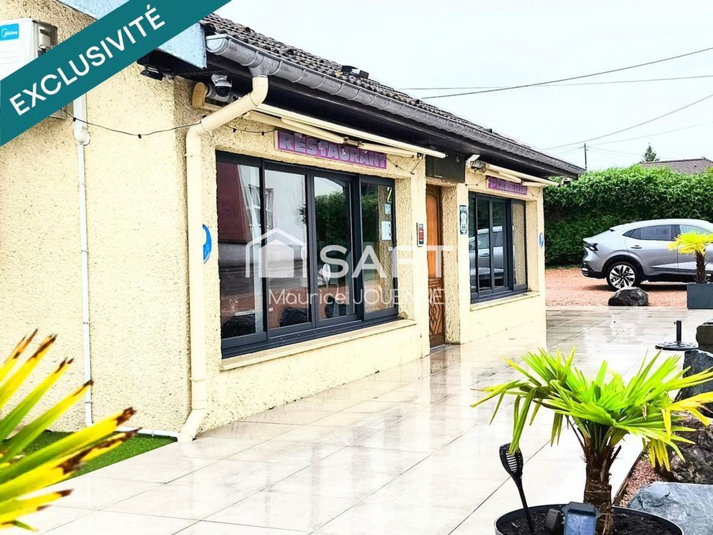 Restaurant-bar clé en main avec terrasse et parking. Activité prête à poursuivre, proche du centre