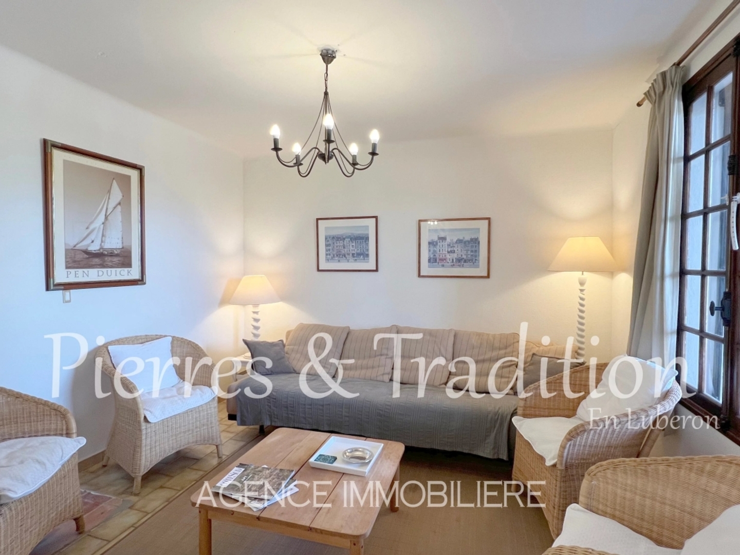 Maison à vendre - 4 pièces - 120m2 - Saint-Saturnin-Lè... (84490)