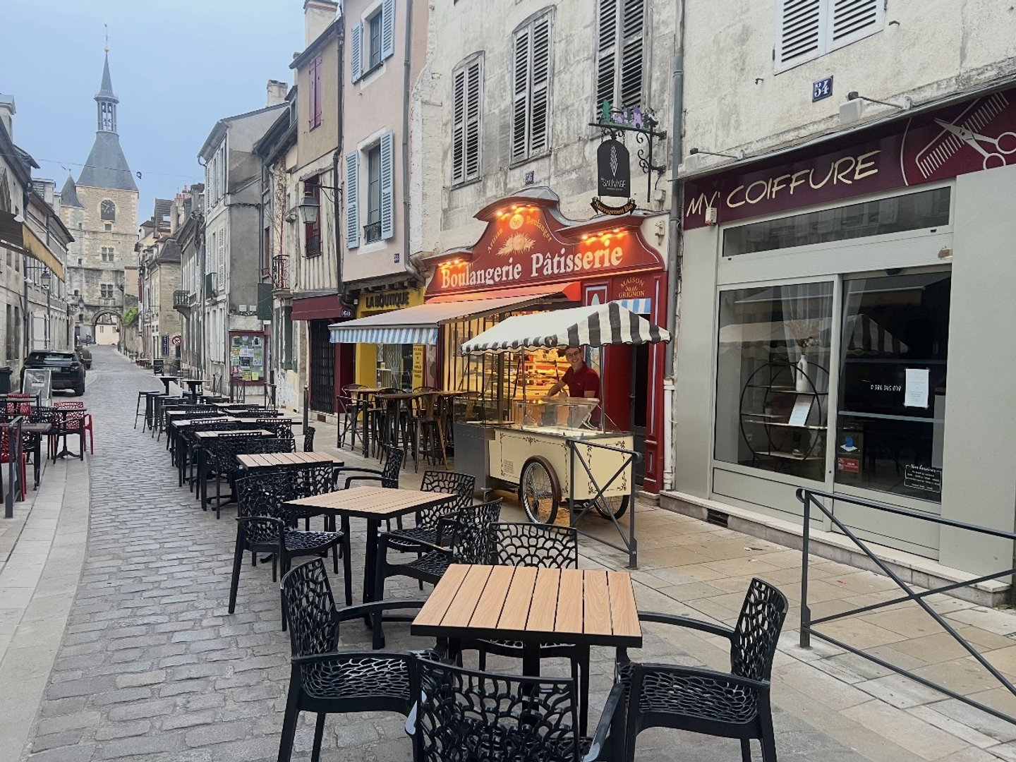 Magasin à vendre - 130m2 - Avallon (89200)
