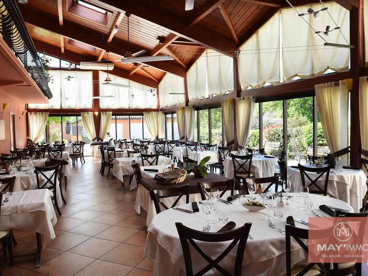 BAR PMU HOTEL RESTAURANT