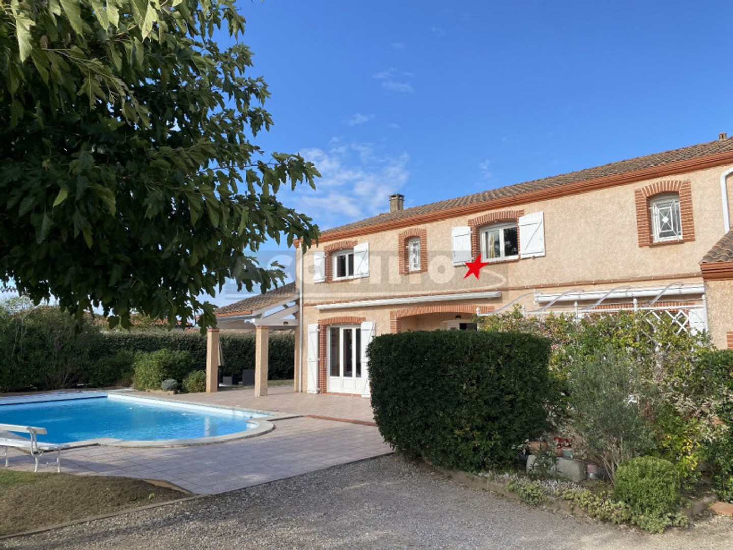 Maison 6 pièces 195 m²