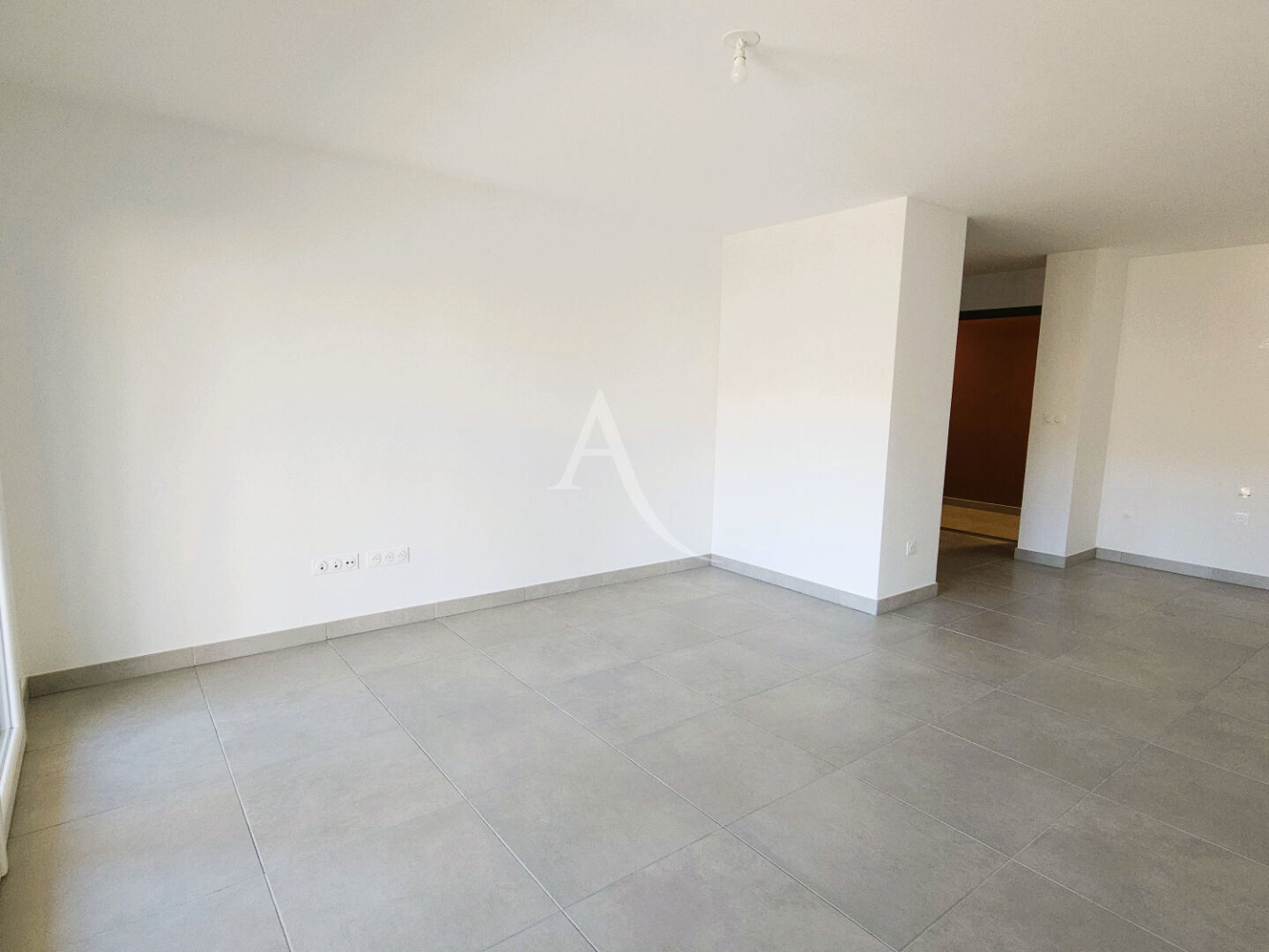 Appartement à vendre - 3 pièces - 66m2 - Nîmes (30000)