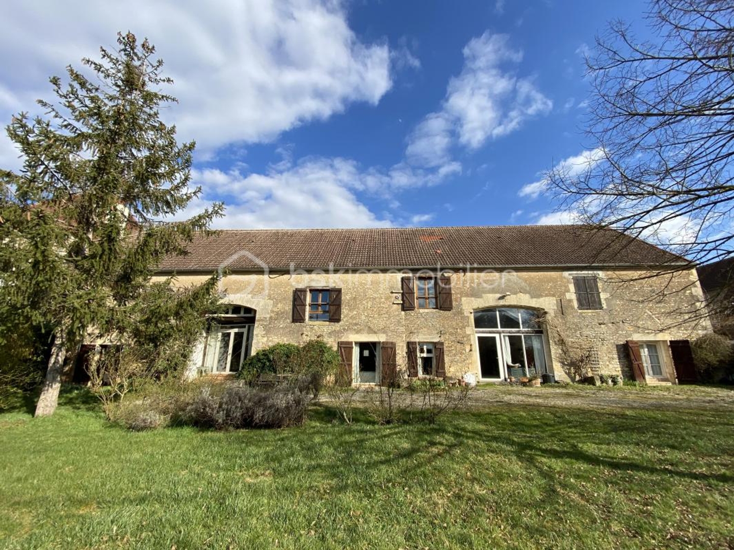 Magnifique corps de ferme aux portes du Morvan