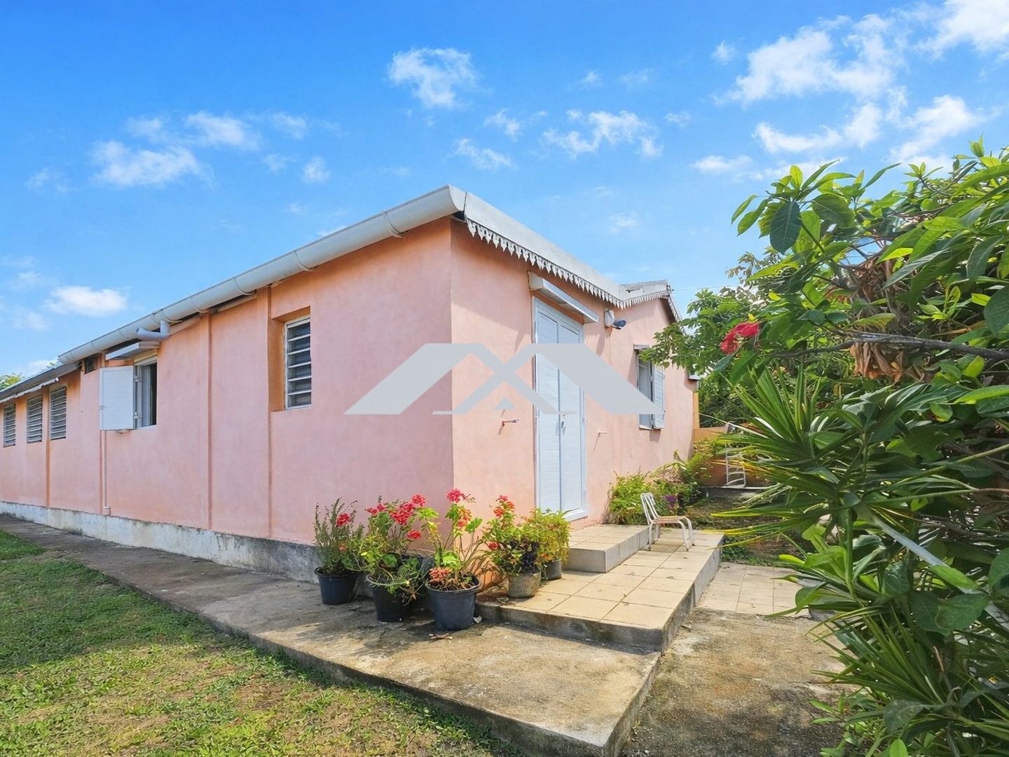 Maison T4 avec vue mer et fort potentiel Les Trois-Bassins