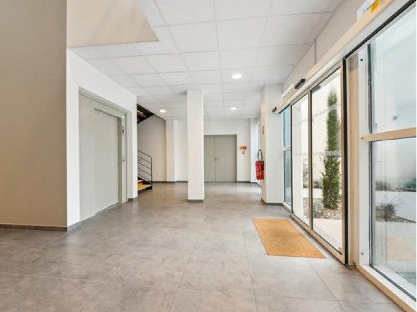 Autre à vendre - 367m2 - Bron (69500)