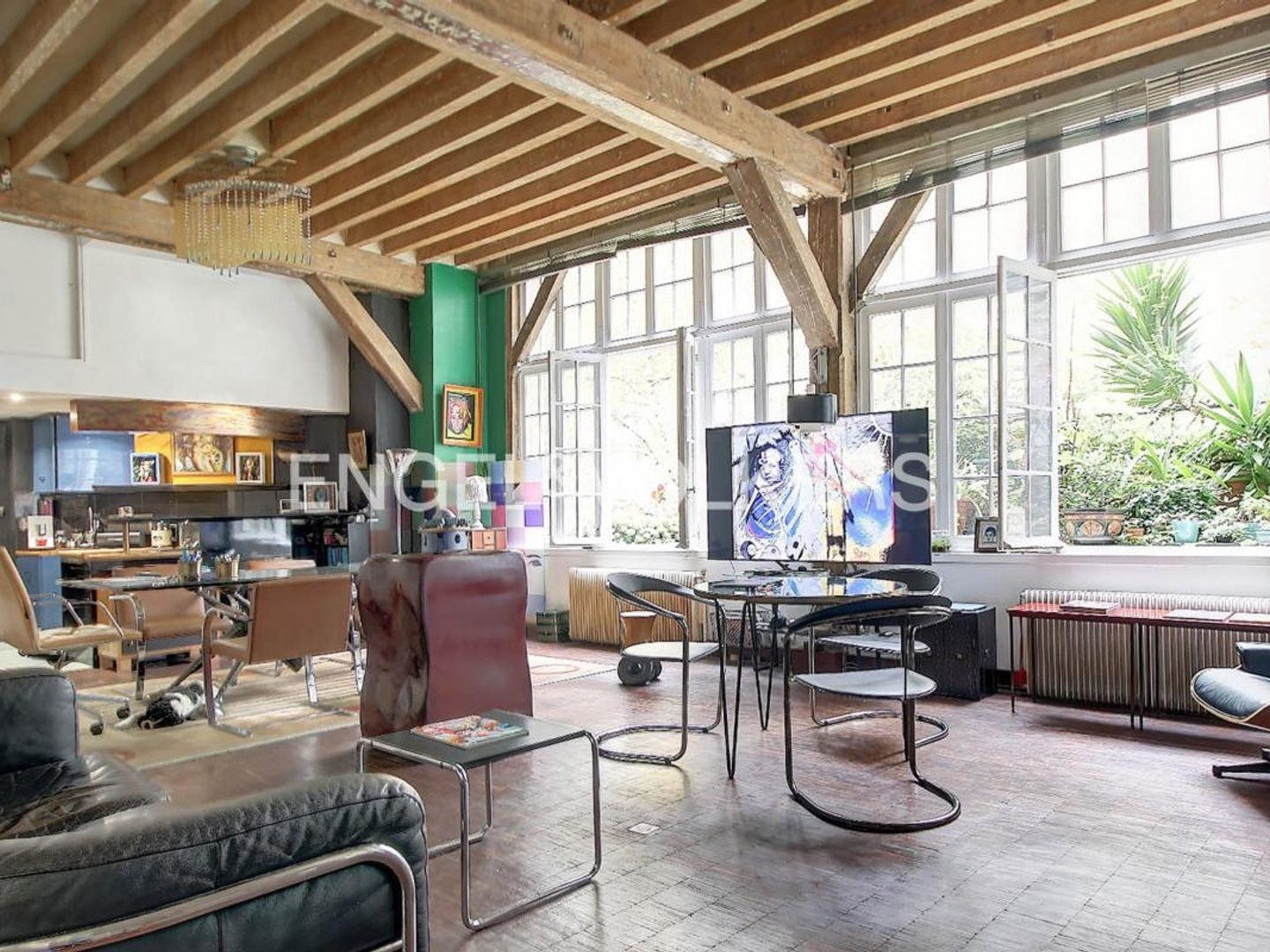 Paris X - Bureaux et atelier de 330m2 au calme absolu