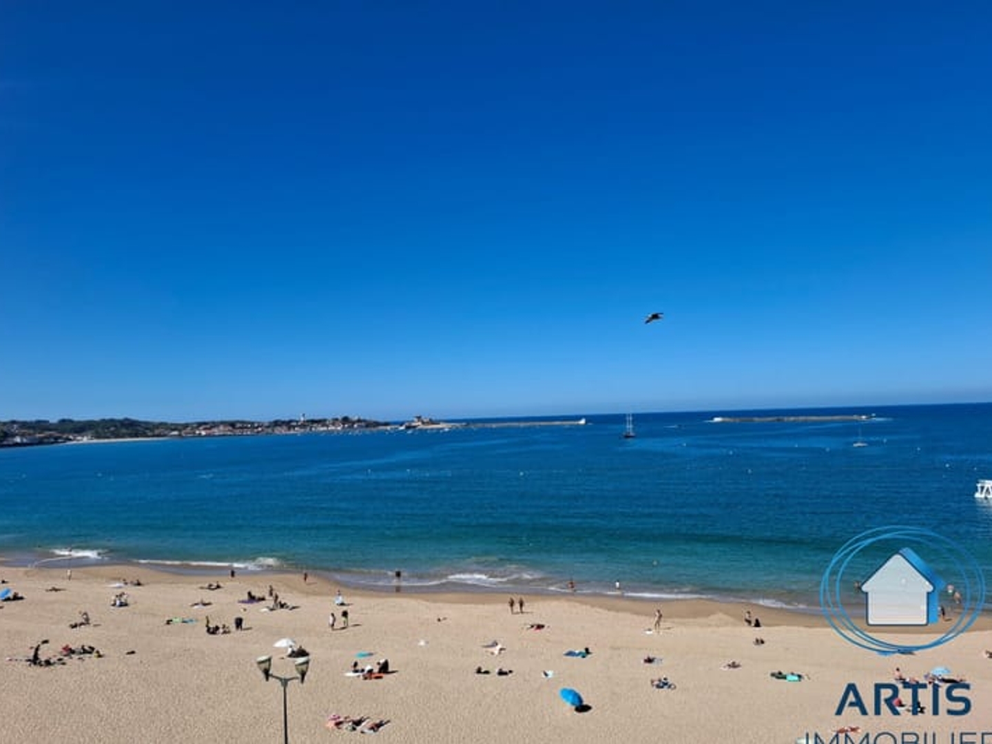 SAINT-JEAN-DE-LUZ - DUPLEX AVEC VUE PANORAMIQUE SUR LA BAIE