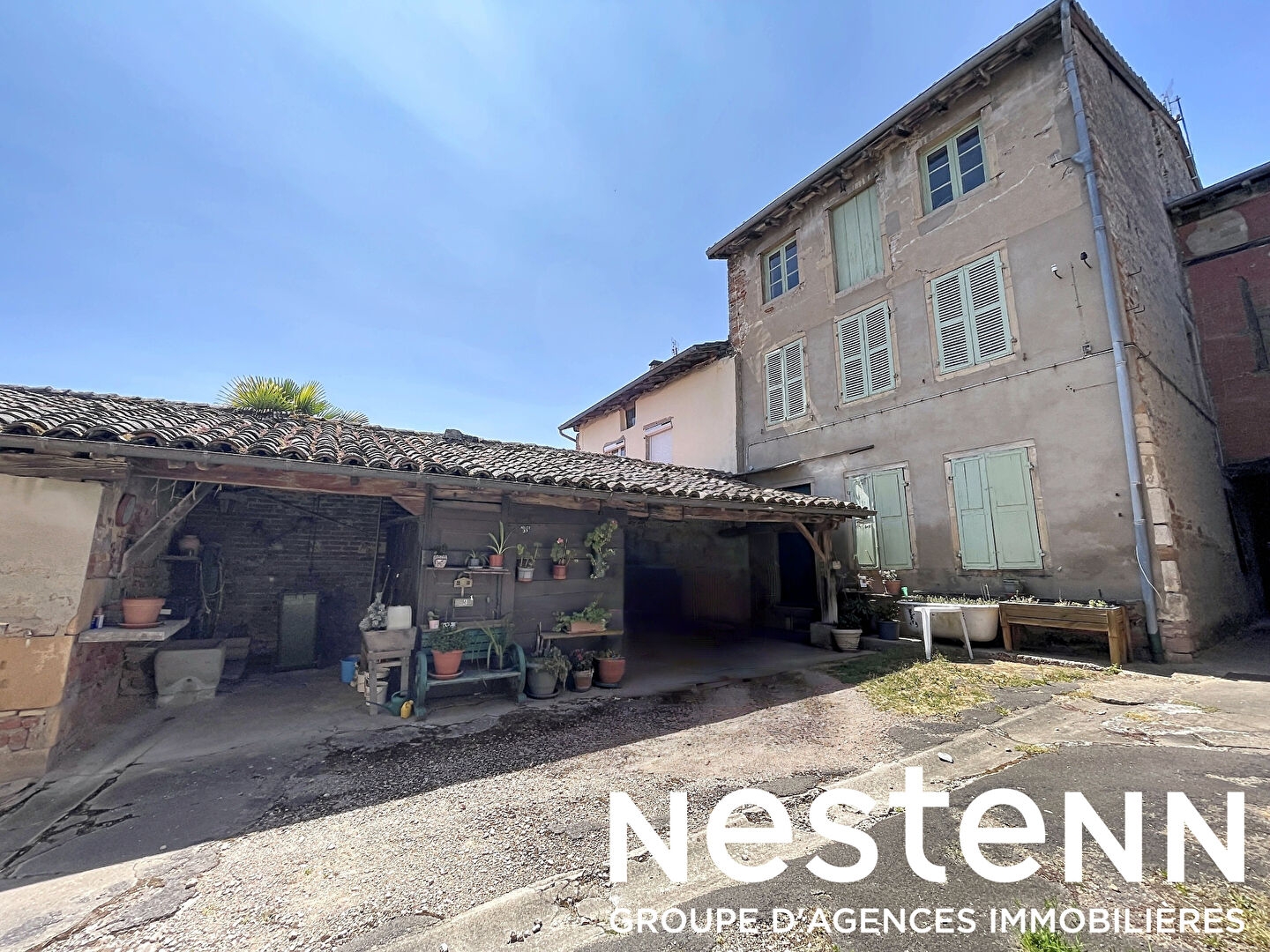 Immeuble à vendre - 7 pièces - 172m2 - Bâgé-Le-Châtel (01380)