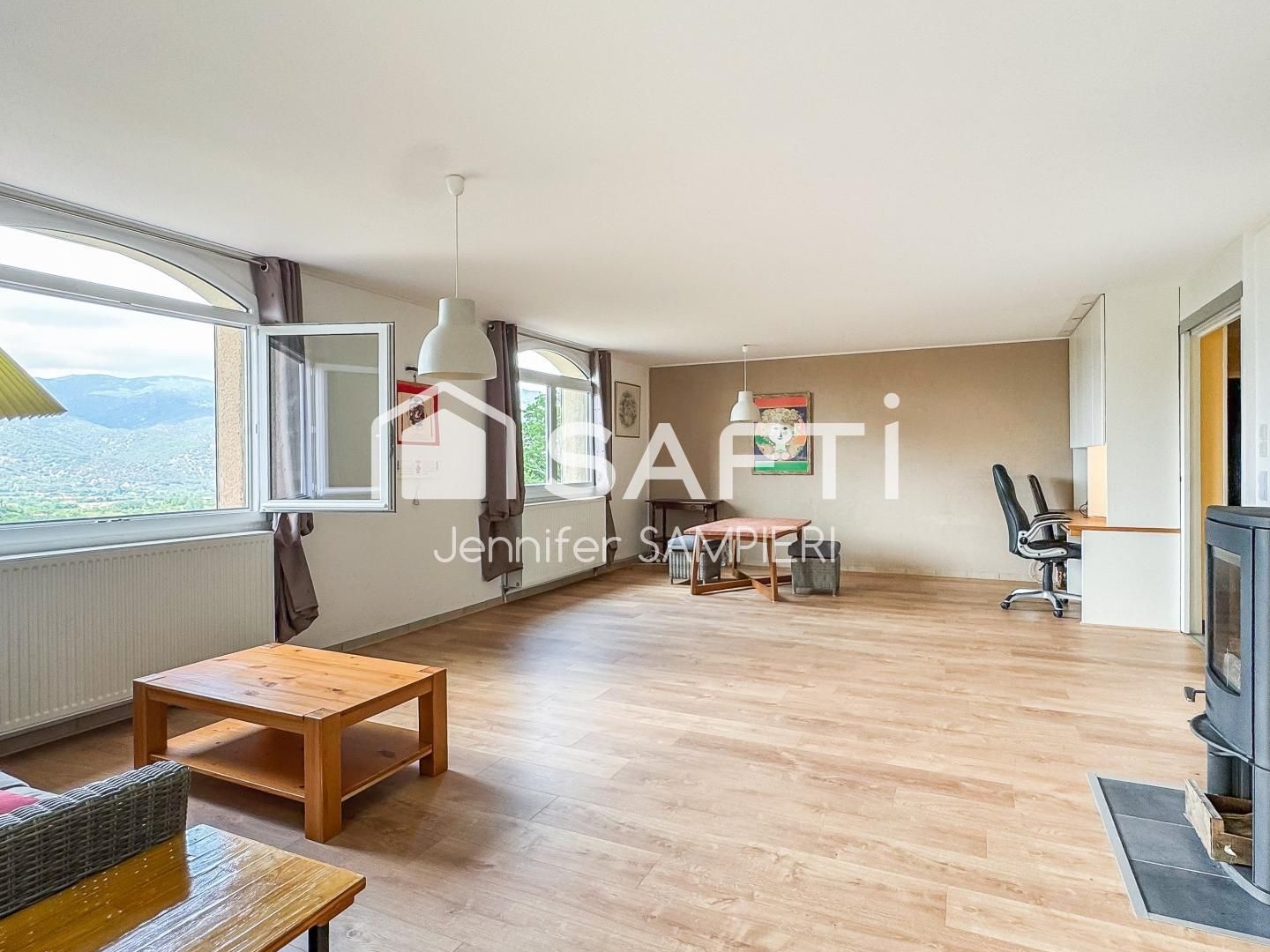Maison 8 pièces 208 m²