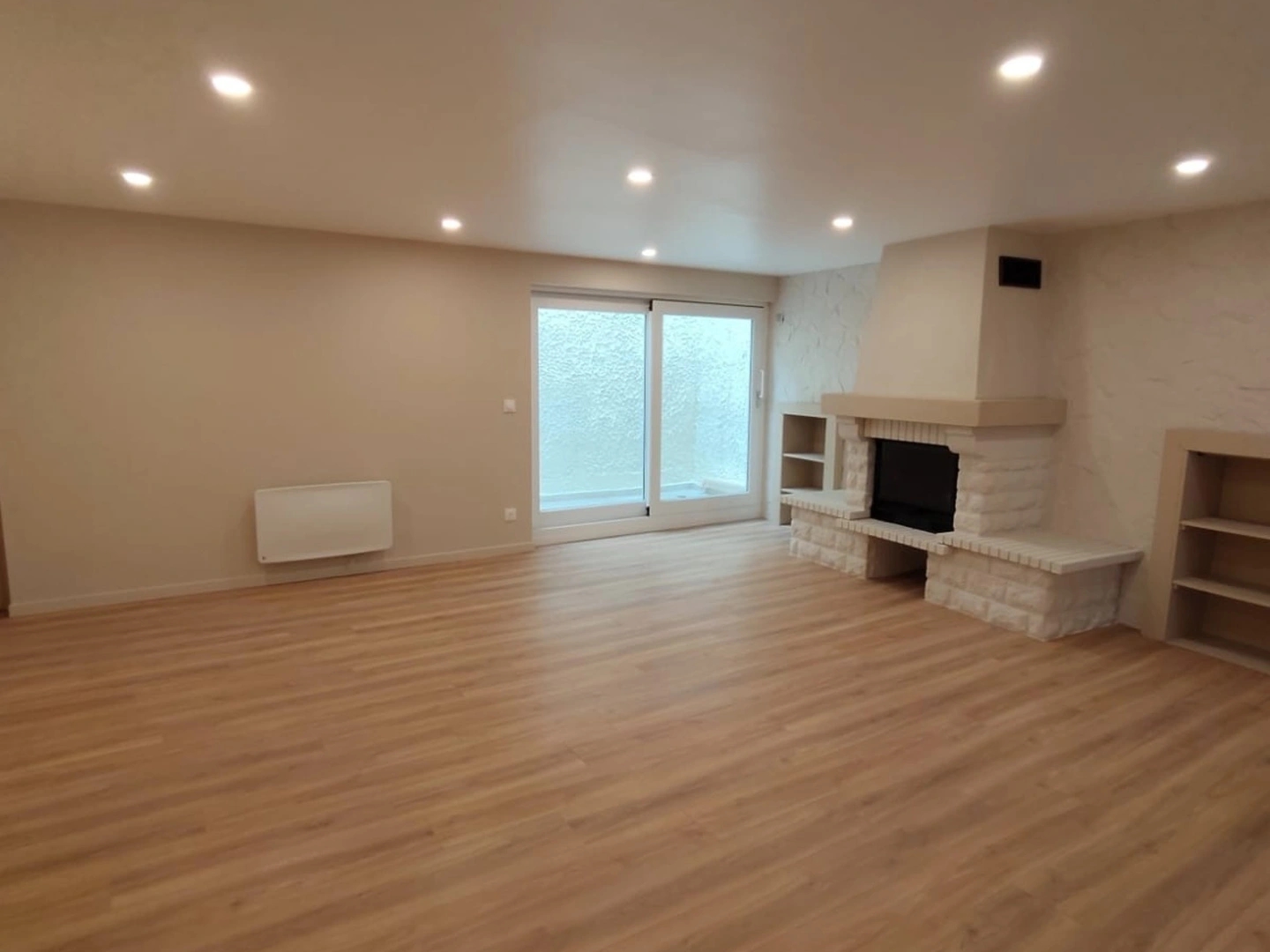 Maison à vendre - 5 pièces - 115m2 - Rochefort-Du-Gard (30650)