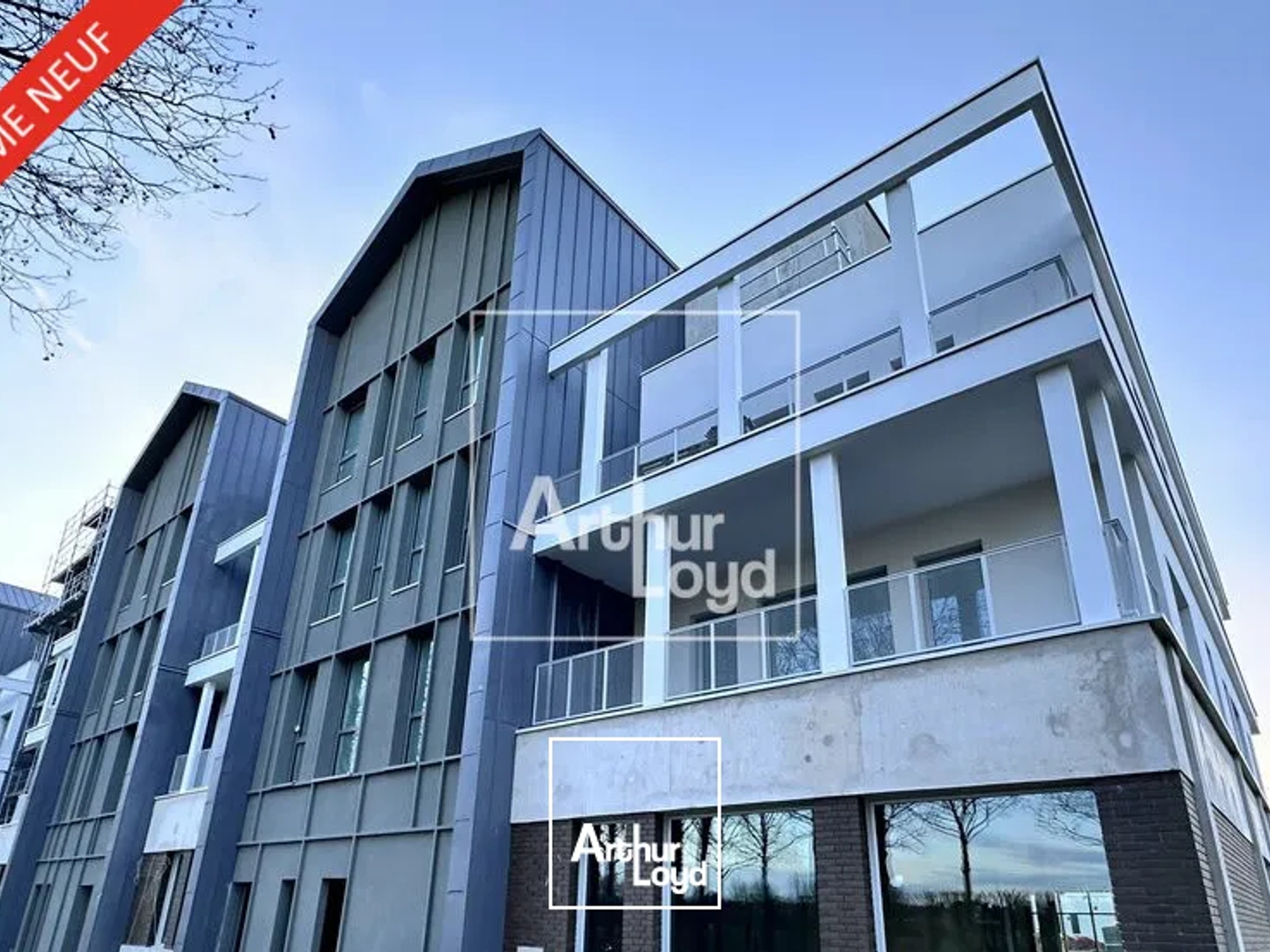 Bureaux à vendre - 223m2 - Serris (77700)