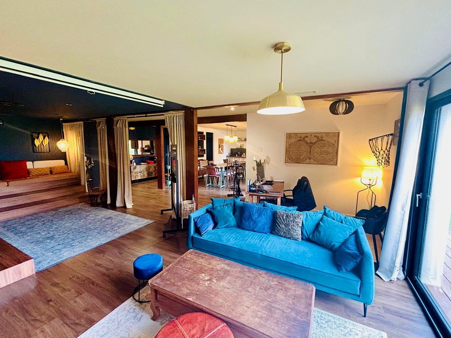 Maison 7 pièces 250 m²