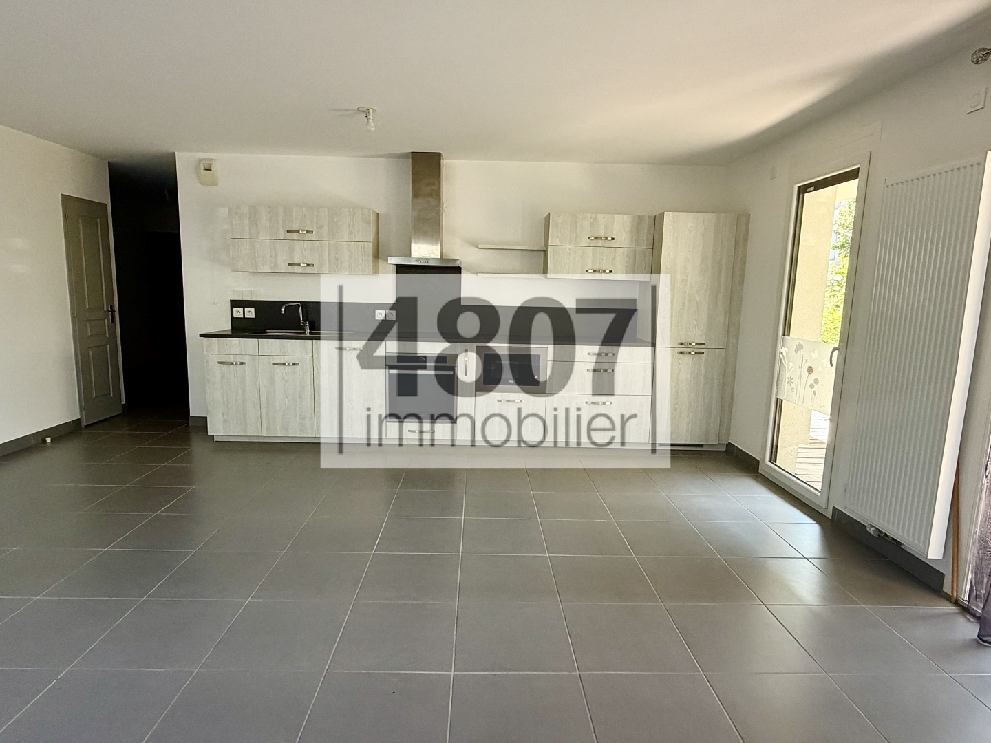 Appartement à vendre - 4 pièces - 92m2 - Saint-Pierre-En-F... (74800)