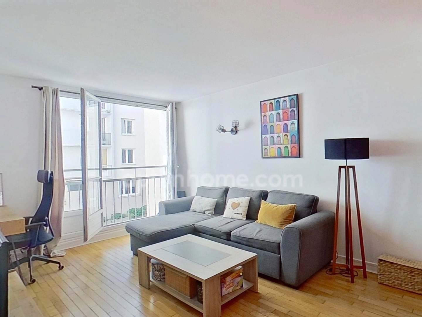 PARIS 15e. CONVENTION - Appartement de 3 pièces - Résidence avec gardien - 54m² - Cave