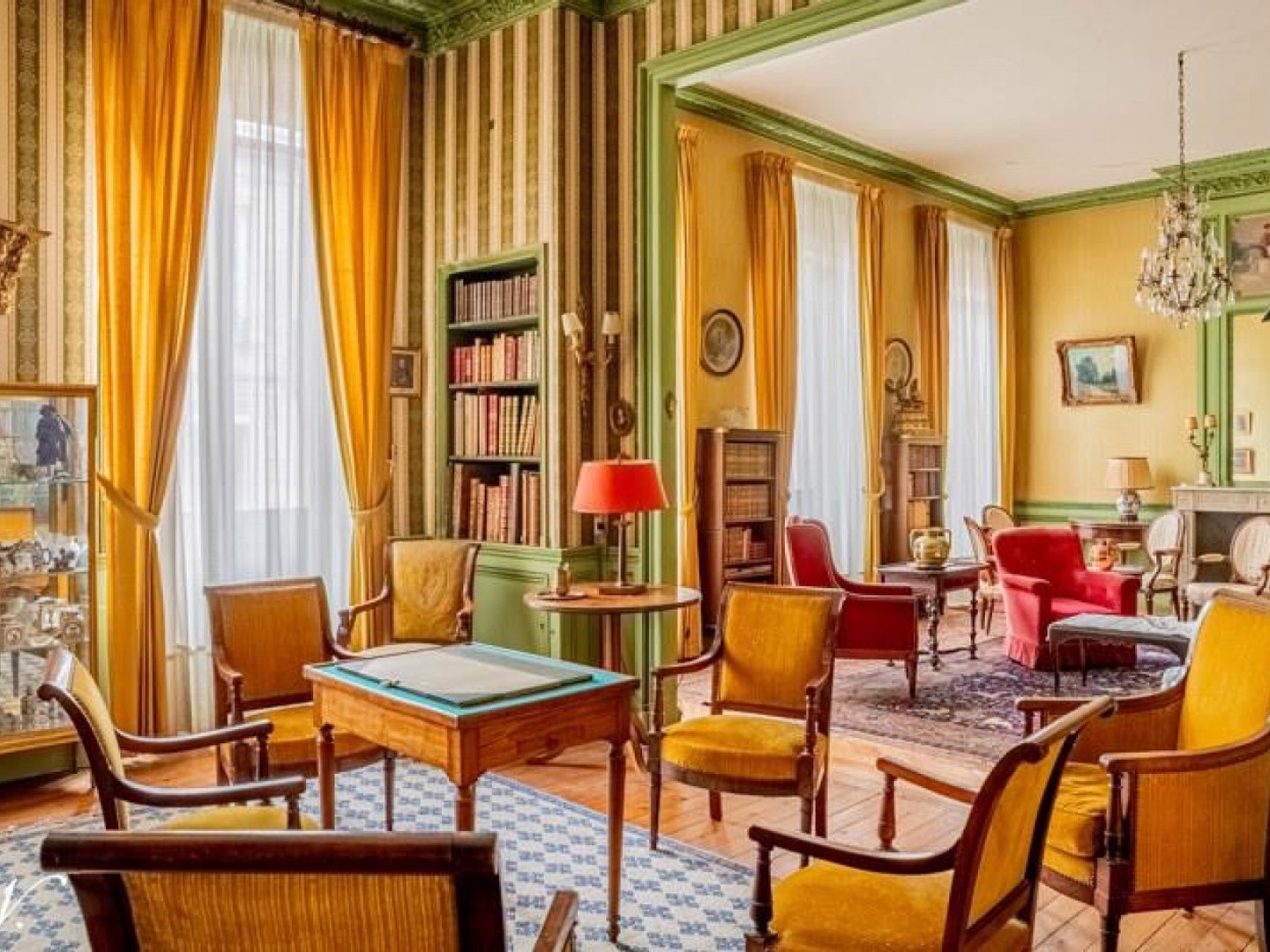 Hôtel Particulier de 18 pièces principales