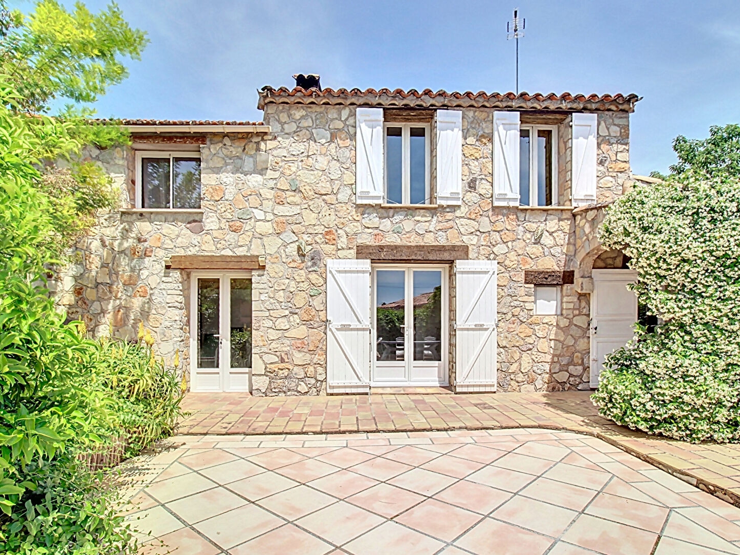 Maison à vendre - 4 pièces - 138m2 - Draguignan (83300)
