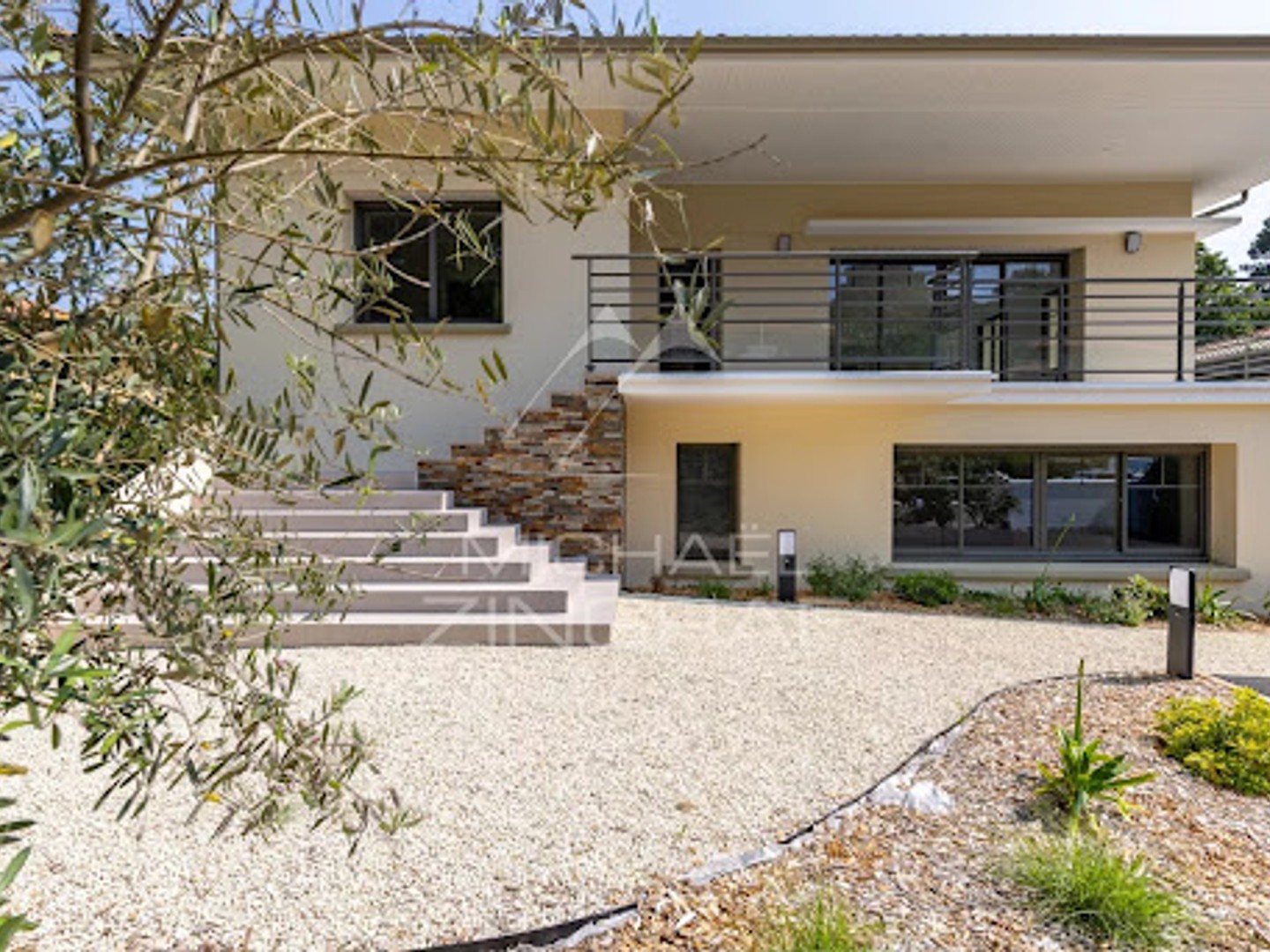 Villa 9 pièces 270 m²