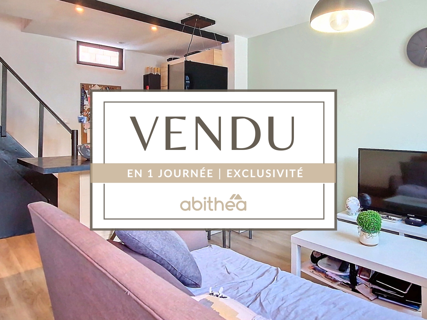 MAISON DE COUREE + 1 CHAMBRE + 1 BUREAU + DEPENDANCE + COUR