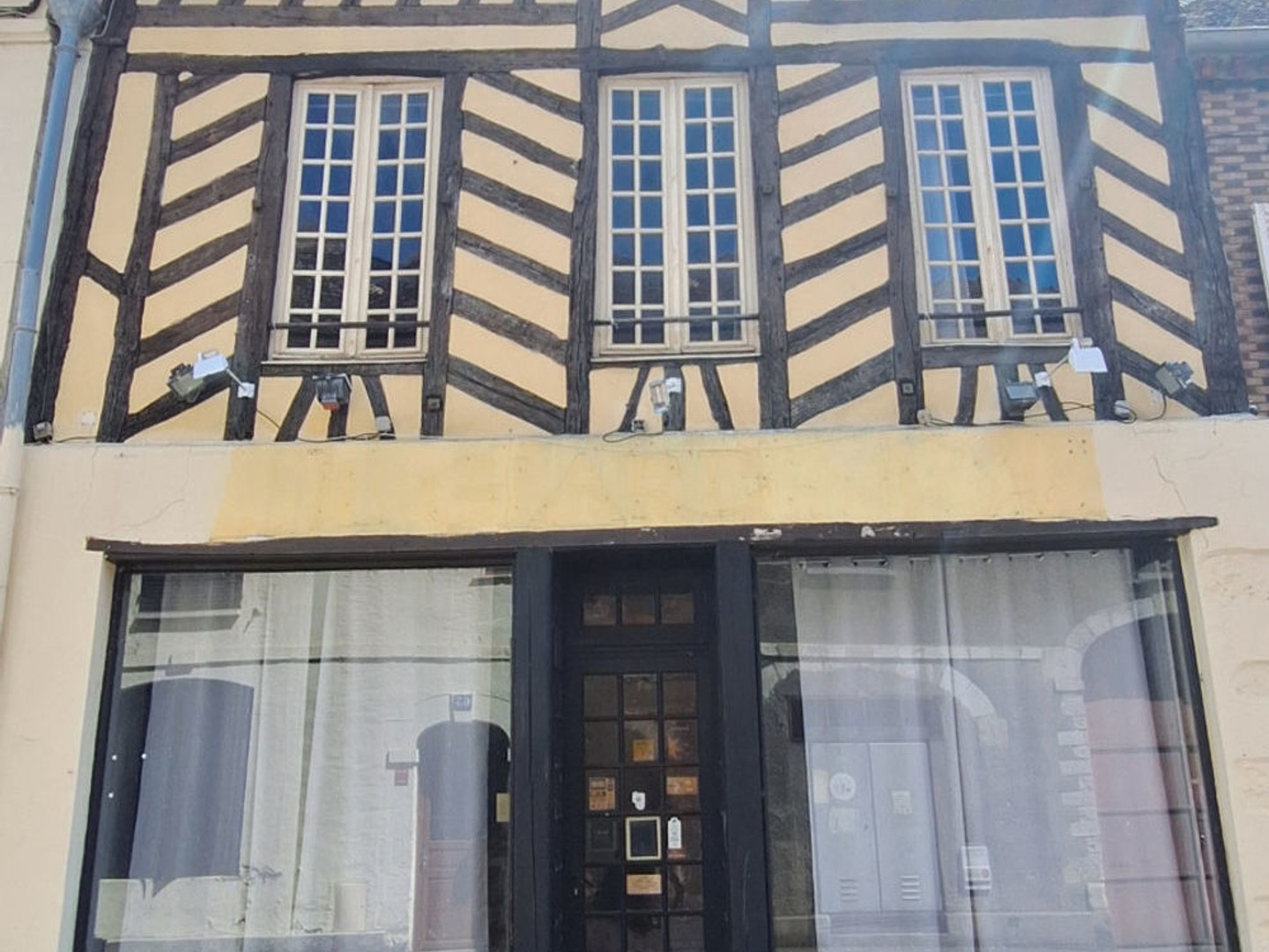 Murs commerciaux quartier de l'Amande