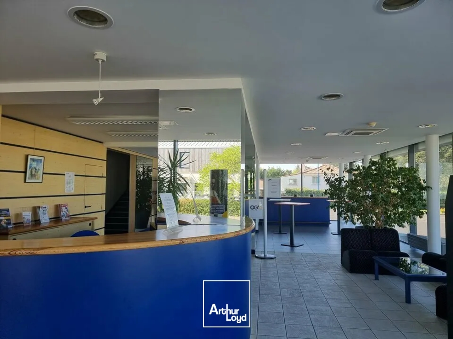 Immeuble à vendre - 960m2 - La Roche-Sur-Yon (85000)