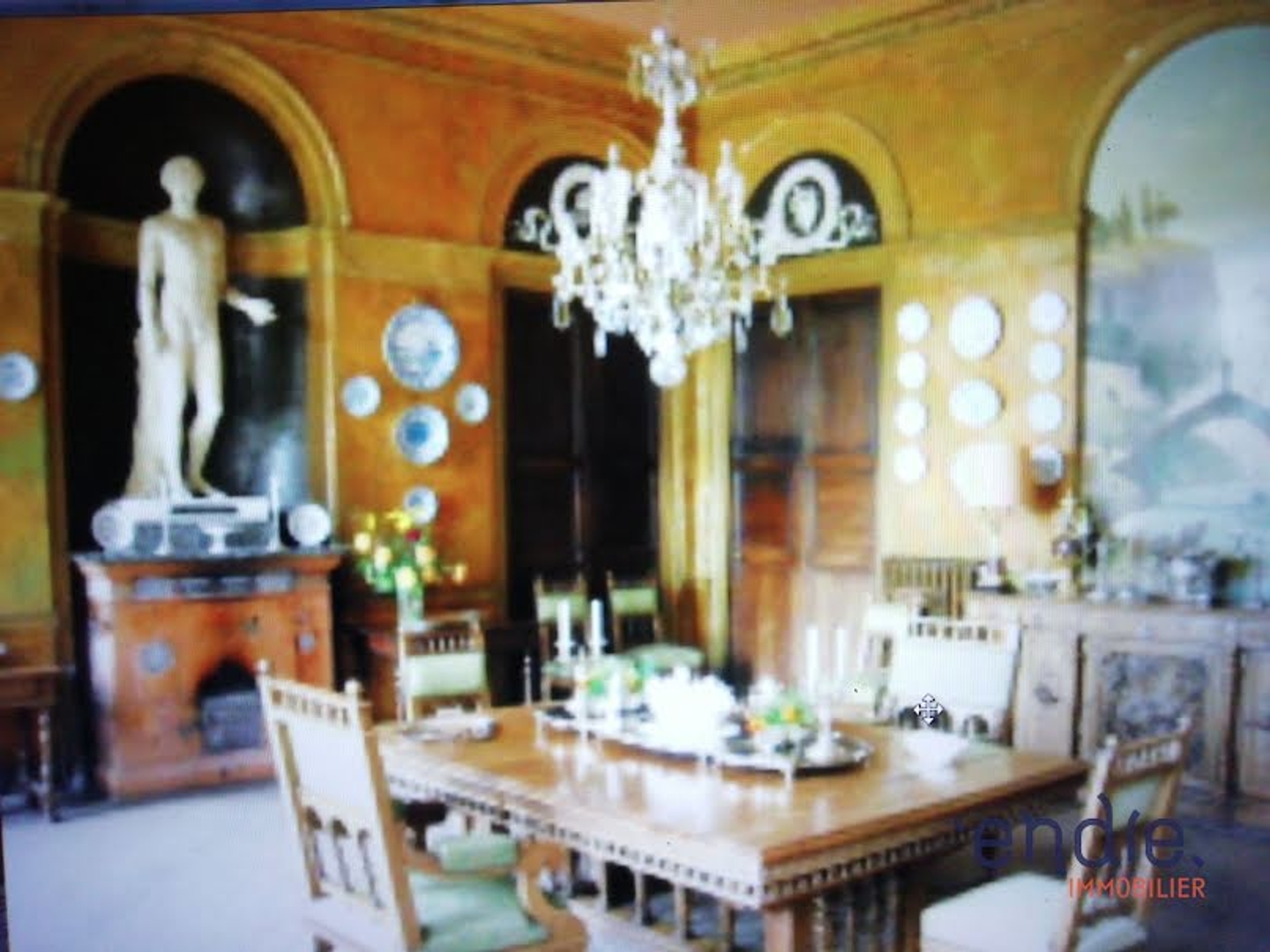 Maison à vendre - 20 pièces - 1200m2 - Château-Sur-Allier (03320)
