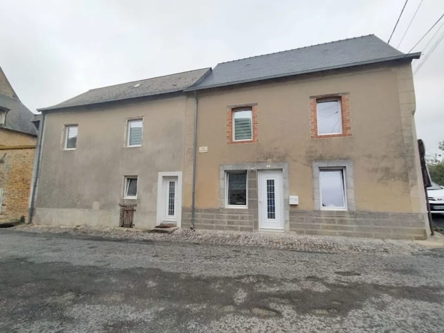 Maison à vendre - 5 pièces - 118m2 - Chémeré-Le-Roi (53340)