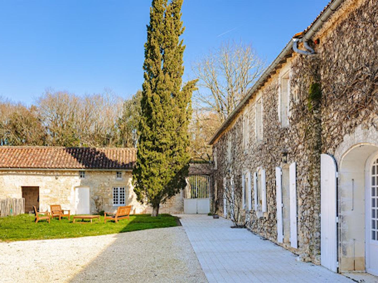 Maison 8 pièces 346 m²